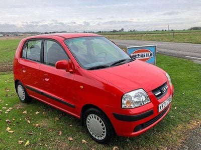 Röd Begagnad 2005 Hyundai Atos Comfort Halvkombi | 29 000 kr (Lite dyr)