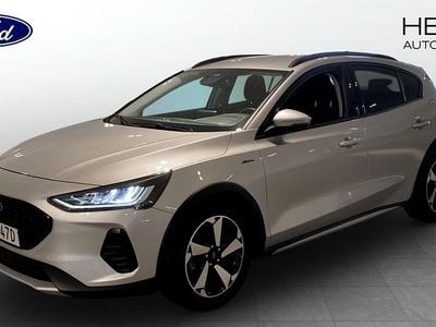Begagnad Ford Focus Active 125 HK (91 kW) 2022 Grå Halvkombi