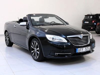 Svart Begagnad 2012 Lancia Flavia Cab | 129 900 kr
