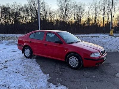 Röd Begagnad 2001 Skoda Octavia Tour Halvkombi | 21 800 kr (Superpris)
