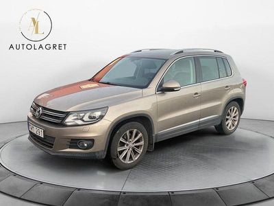 Ljusgrå Begagnad 2012 VW Tiguan Sport SUV | 139 900 kr (Lite dyr)