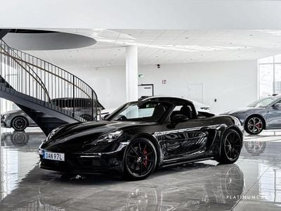 Svart Begagnad 2024 Porsche 718 Boxster Cab | 1 149 000 kr