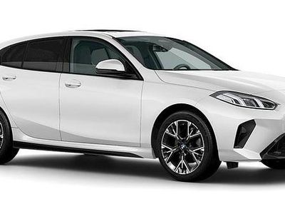 Vit Ny 2025 BMW 120 Halvkombi | 461 000 kr