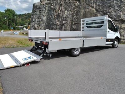 Vit Ny 2025 Ford Transit Pickup | 586 250 kr
