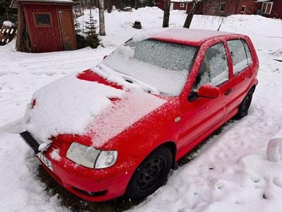 Begagnad VW Polo 75 HK (55 kW) 2000
