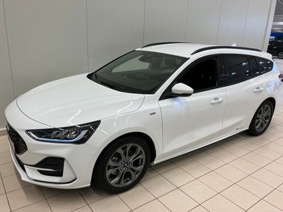 begagnad Ford Focus ST Line X kombi 1,0 125hk DCT7 MHEV