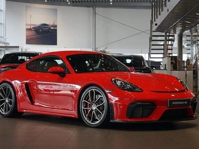 Porsche 718 Cayman GT4
