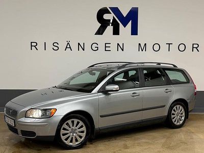 Begagnad Volvo V50 Kinetic 136 HK (100 kW) 2007 Silver Kombi