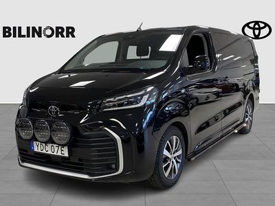 Svart Begagnad 2024 Toyota Proace Minibuss | 519 900 kr