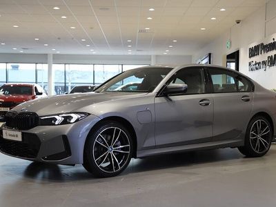 BMW 330e