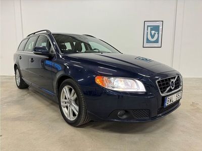 begagnad Volvo V70 II D4 AWD 163HK / LÄDER / DRAG / MOMENTUM / VOC /