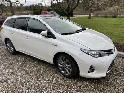 begagnad Toyota Auris Touring Sports Hybrid