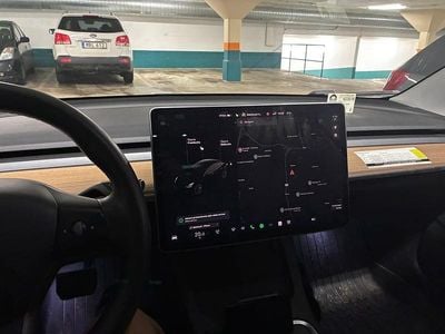 Svart Begagnad 2021 Tesla Model 3 Long Range AWD Sedan | 219 000 kr (Bra pris)