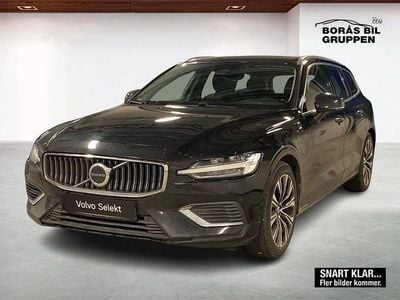 Svart Begagnad 2023 Volvo V60 Core Kombi | 359 000 kr (Marknadspris)