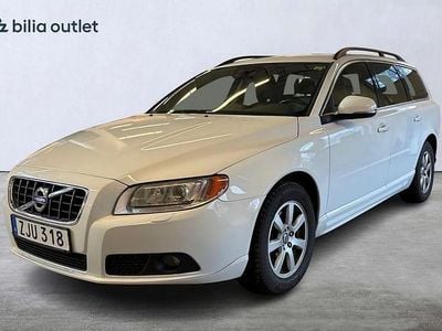 Begagnad Volvo V70 Momentum 180 HK (132 kW) 2012 Vit Kombi