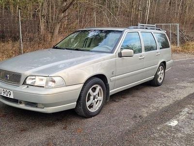 Begagnad 2000 Volvo V70 Kombi | 35 000 kr (Dyr)