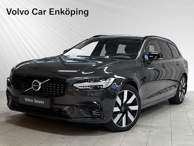 Grå Begagnad 2024 Volvo V90 Plus Kombi | 489 900 kr (Marknadspris)