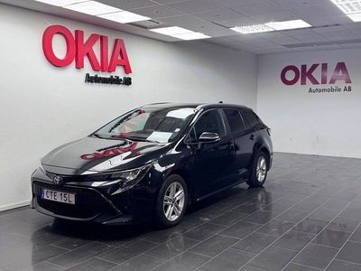 Svart Begagnad 2022 Toyota Corolla Active Kombi | 174 900 kr (Marknadspris)