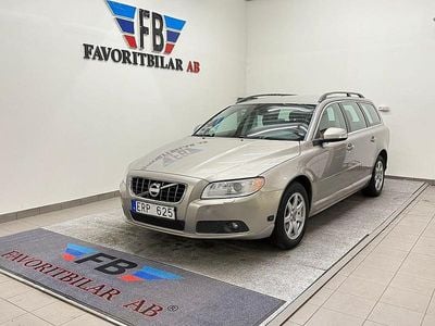 Begagnad Volvo V70 Momentum 145 HK (106 kW) 2009 Ljusbrun Kombi