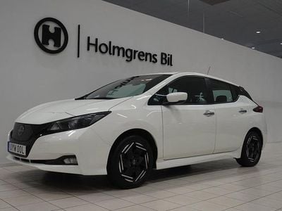 Vit Begagnad 2022 Nissan Leaf Acenta Halvkombi | 164 900 kr (Marknadspris)