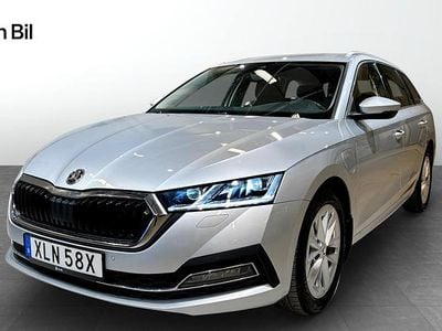 Silver Begagnad 2024 Skoda Octavia Kombi | 324 900 kr (Marknadspris)
