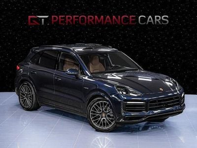 Begagnad Porsche Cayenne Platinum Edition 462 HK (339 kW) 2023 Moonlight blue metallic SUV