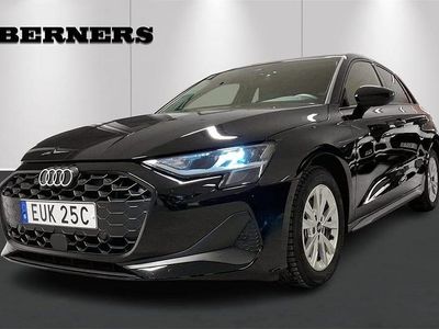 Svart Begagnad 2025 Audi A3 Advanced | 324 900 kr (Lite dyr)