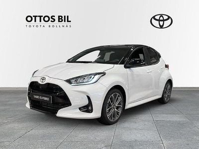 Ny Toyota Yaris Hybrid Style 132 HK (97 kW) 2025 Vit Halvkombi