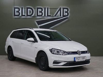 Vit Begagnad 2019 VW Golf VIII Kombi | 124 900 kr (Dyr)