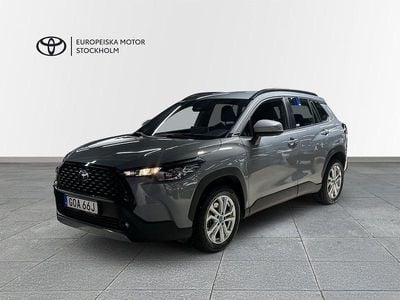 Begagnad Toyota Corolla Cross Active 140 HK (102 kW) 2025 Grå SUV