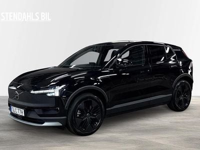 Svart Ny 2025 Volvo EX30 CC Performance | 549 000 kr