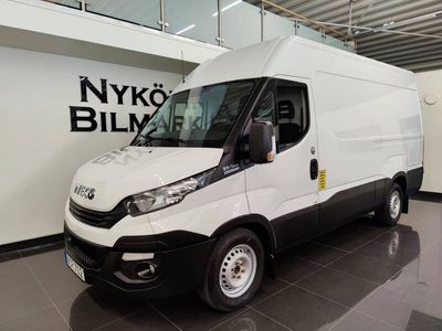 begagnad Iveco Daily DAILY 35S11Aut | Dragkrok D-värmare Kamrem bytt 1186kg 2018, Minibuss