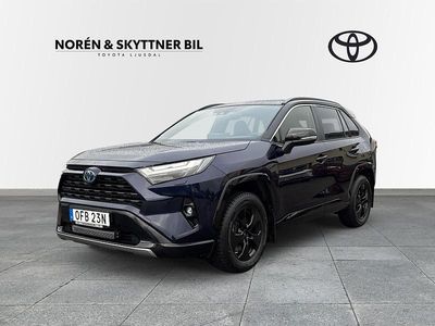 Blå Begagnad 2024 Toyota RAV4 Hybrid Style SUV | 429 000 kr (Marknadspris)