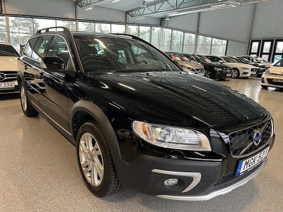 Svart Begagnad 2016 Volvo XC70 Momentum Kombi | 164 900 kr