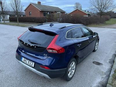 begagnad Volvo V40 CC D4 Geartronic Momentum, Ocean Race E