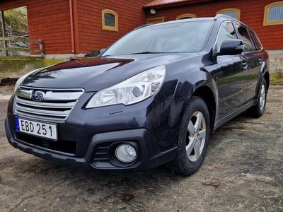 begagnad Subaru Outback 2.5 4WD Lineartronic Euro 5