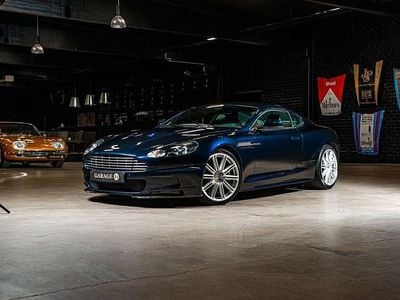 Begagnad Aston Martin DBS 517 HK (380 kW) 2009 Blå Sportkupé