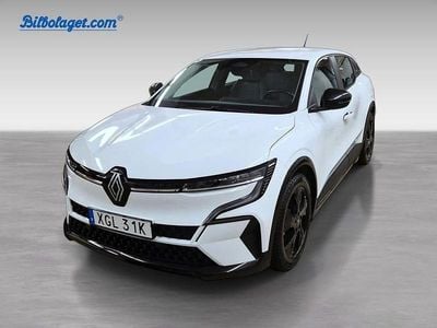 Vit Begagnad 2023 Renault Mégane IV Equilibre Halvkombi | 268 000 kr (Marknadspris)