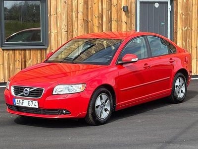 Begagnad Volvo S40 Momentum 116 HK (85 kW) 2011 Röd Sedan