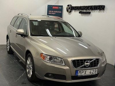 Ljusbrun Begagnad 2010 Volvo V70 Summum Kombi | 59 900 kr (Marknadspris)
