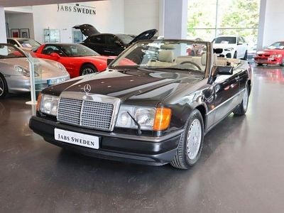 Begagnad 1993 Mercedes E300 Cab | 239 900 kr