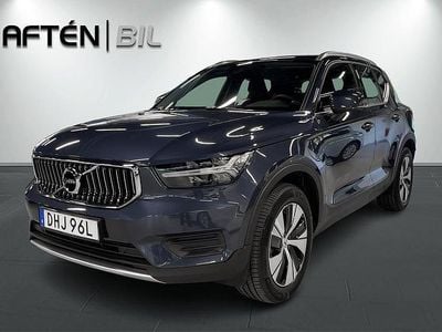 Mörkblå Begagnad 2021 Volvo XC40 Momentum SUV | 364 800 kr (Bra pris)