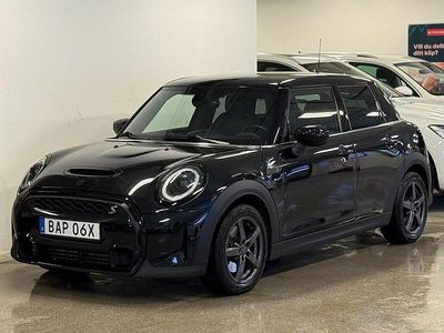 Svart Begagnad 2022 Mini Cooper S Halvkombi | 269 900 kr (Lite dyr)