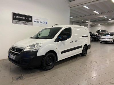 Vit Begagnad 2017 Peugeot Partner Minibuss | 109 900 kr (Marknadspris)