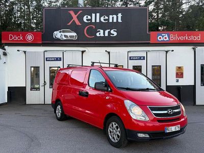 Begagnad Hyundai H-1 170 HK (125 kW) 2012 Röd Minibuss