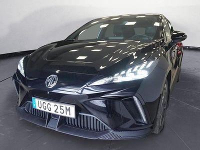 Begagnad MG MG4 EV 150 kW (204 HK) 2022 Svart Halvkombi