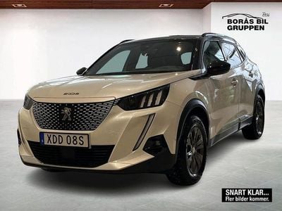 Begagnad Peugeot e-2008 GT 100 kW (137 HK) 2022 Vit SUV