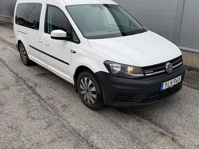 Begagnad VW Caddy Maxi Life Life 110 HK (80 kW) 2017 Vit Minibuss