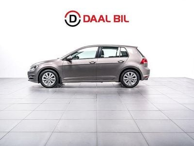 Grå Begagnad 2013 VW Golf VII Style Halvkombi | 99 700 kr (Marknadspris)