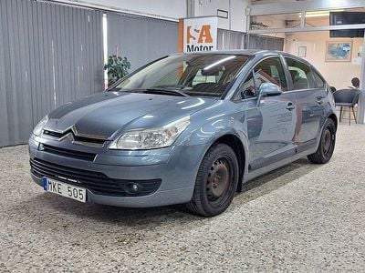 Begagnad Citroën C4 109 HK (80 kW) 2007 Mörkgrå (grå) Halvkombi